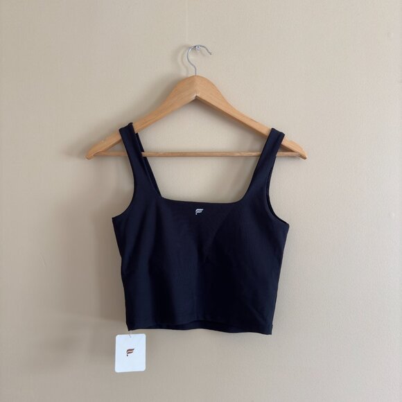 NWT Fabletics Lydia Built-In Bra Tank - Picture 2 of 5